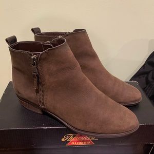 Lauren Ralph Lauren nubuck leather booties size 5.5
